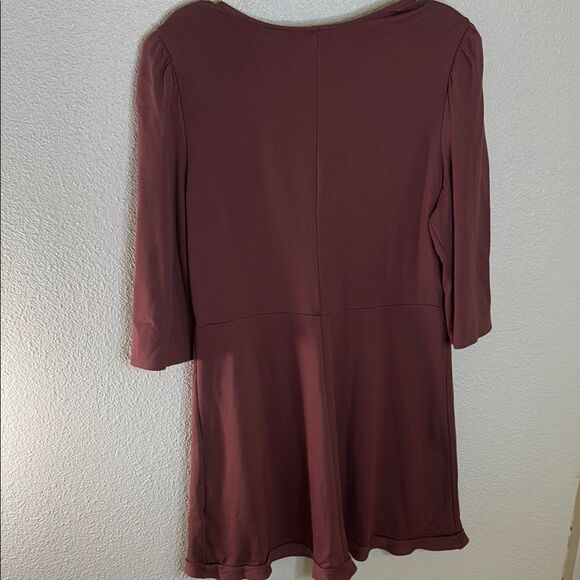 Express -Burgundy V-Neck twist Dress-3/4 sleeve- Size XL - Picture 6 of 6